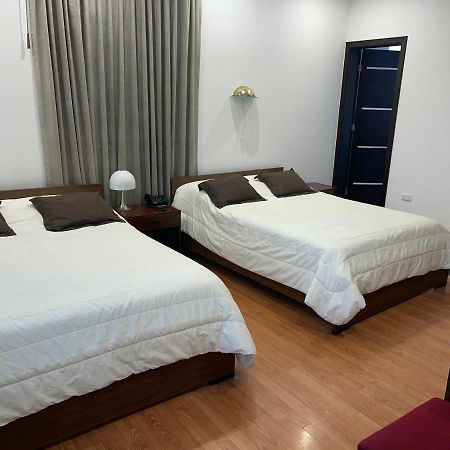 Alston Inn Hotel كويتو المظهر الخارجي الصورة