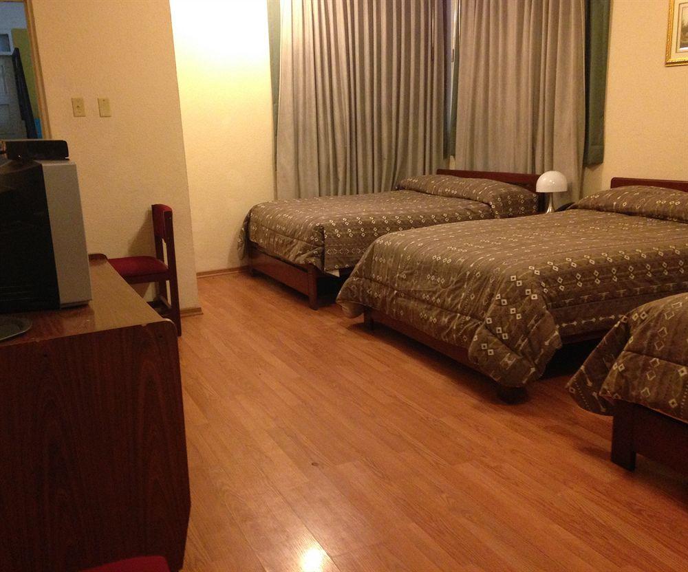 Alston Inn Hotel كويتو المظهر الخارجي الصورة