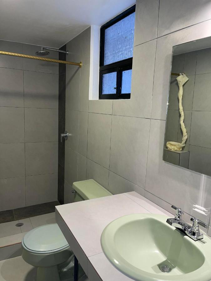 Alston Inn Hotel كويتو المظهر الخارجي الصورة
