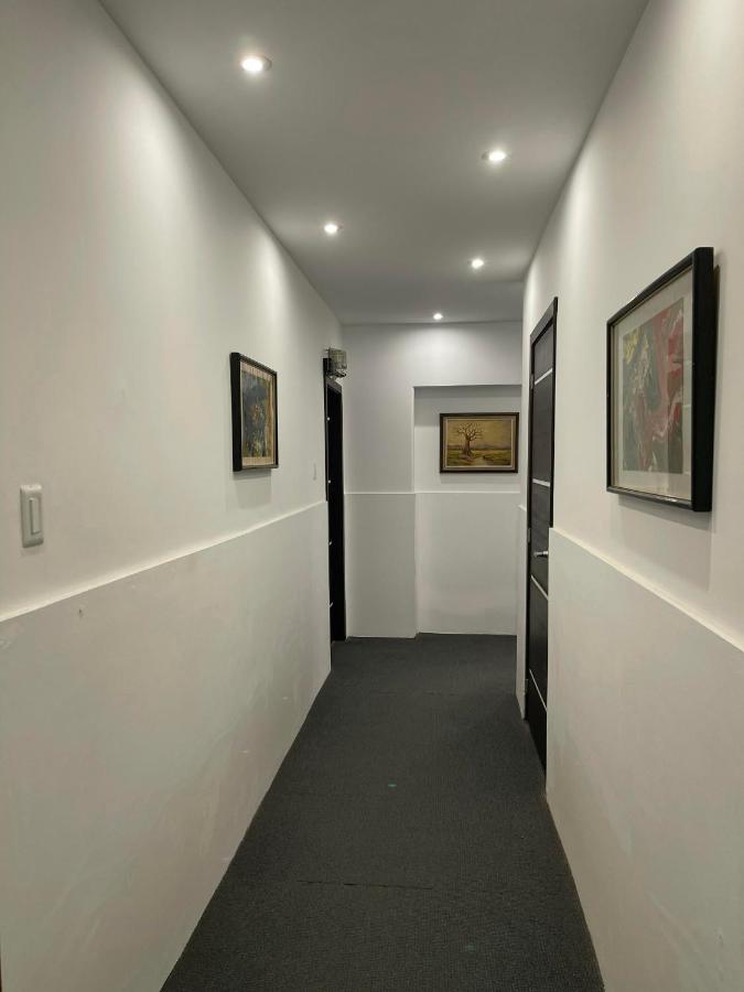 Alston Inn Hotel كويتو المظهر الخارجي الصورة