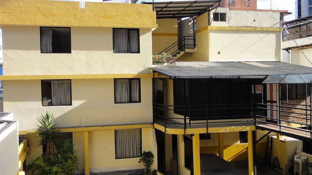 Alston Inn Hotel كويتو المظهر الخارجي الصورة