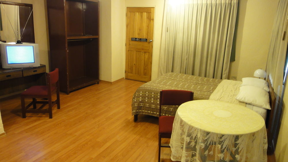 Alston Inn Hotel كويتو المظهر الخارجي الصورة