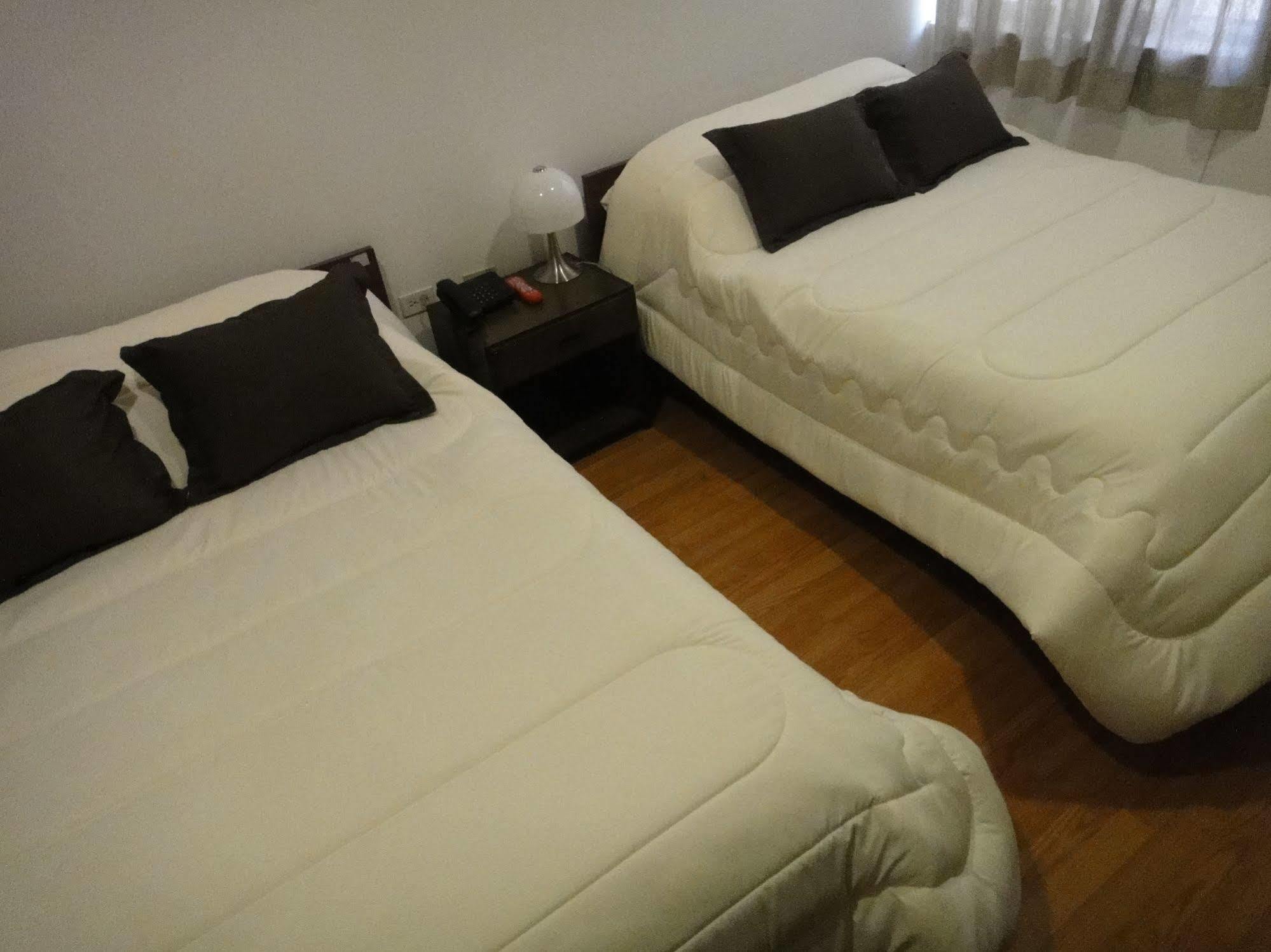 Alston Inn Hotel كويتو المظهر الخارجي الصورة