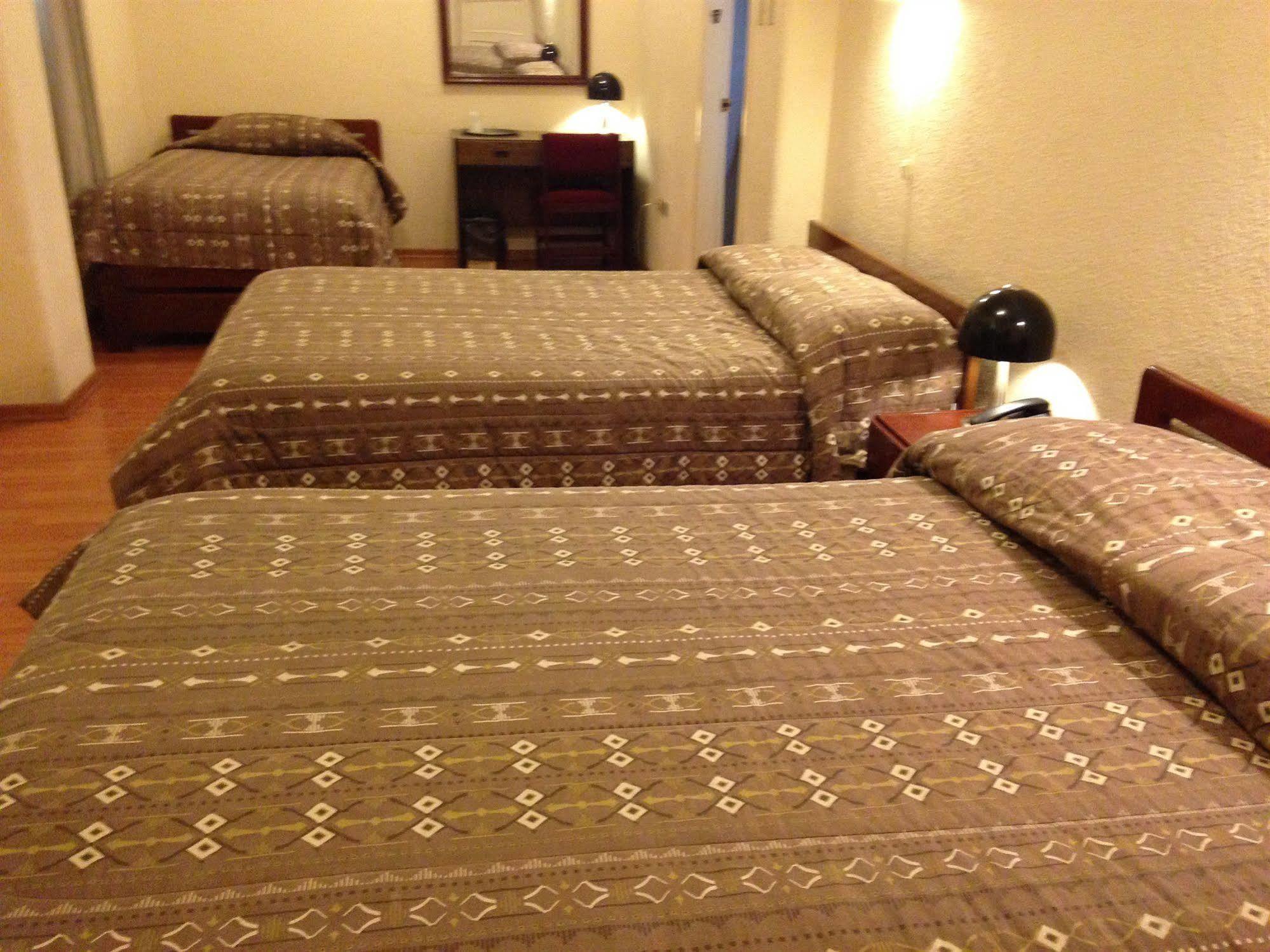 Alston Inn Hotel كويتو المظهر الخارجي الصورة
